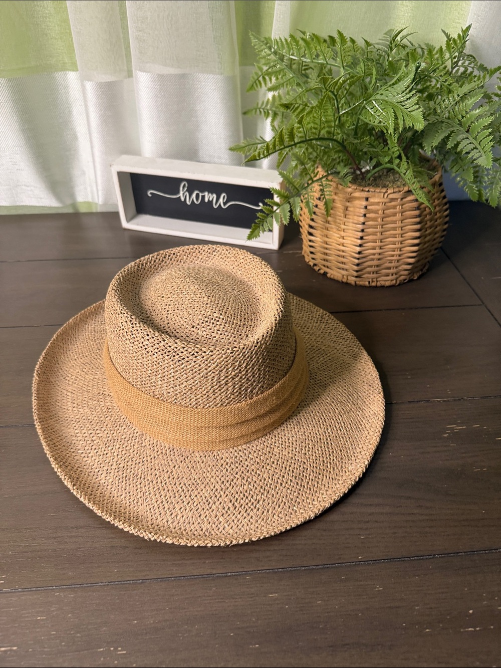 Old Country Road Men’s Straw Fedora in Tan. Authentic